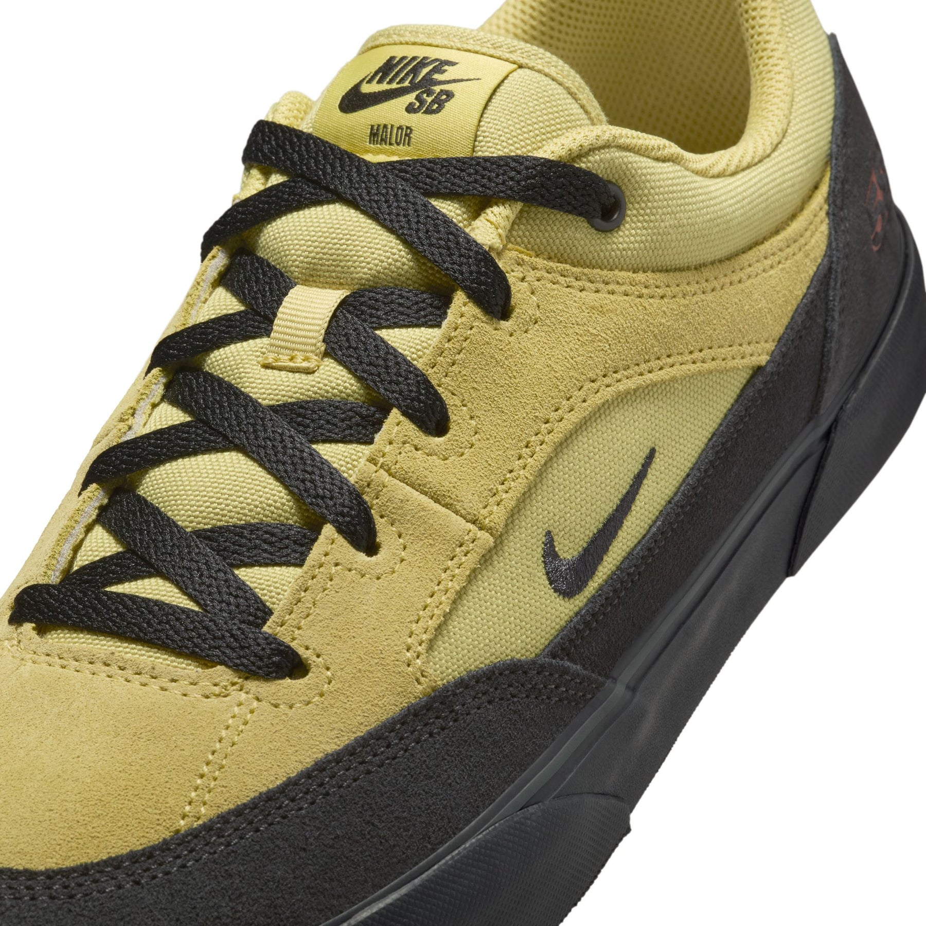 NIKE SB MALOR TE HF3066-700