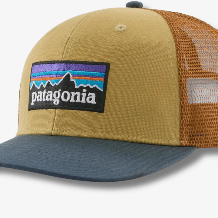 GORRA PATAGONIA P-6 LOGO TRUCKER LYTN