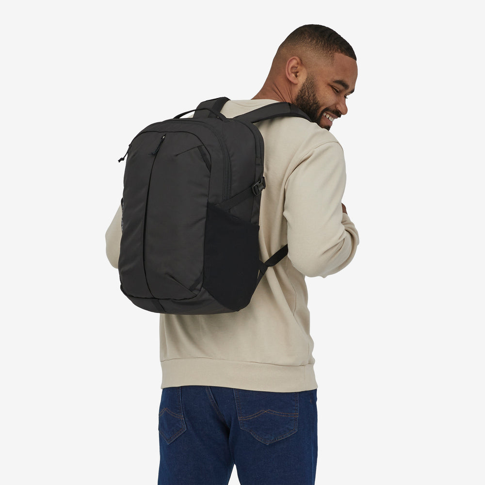 MOCHILA PATAGONIA REFUGIO 26L BLK