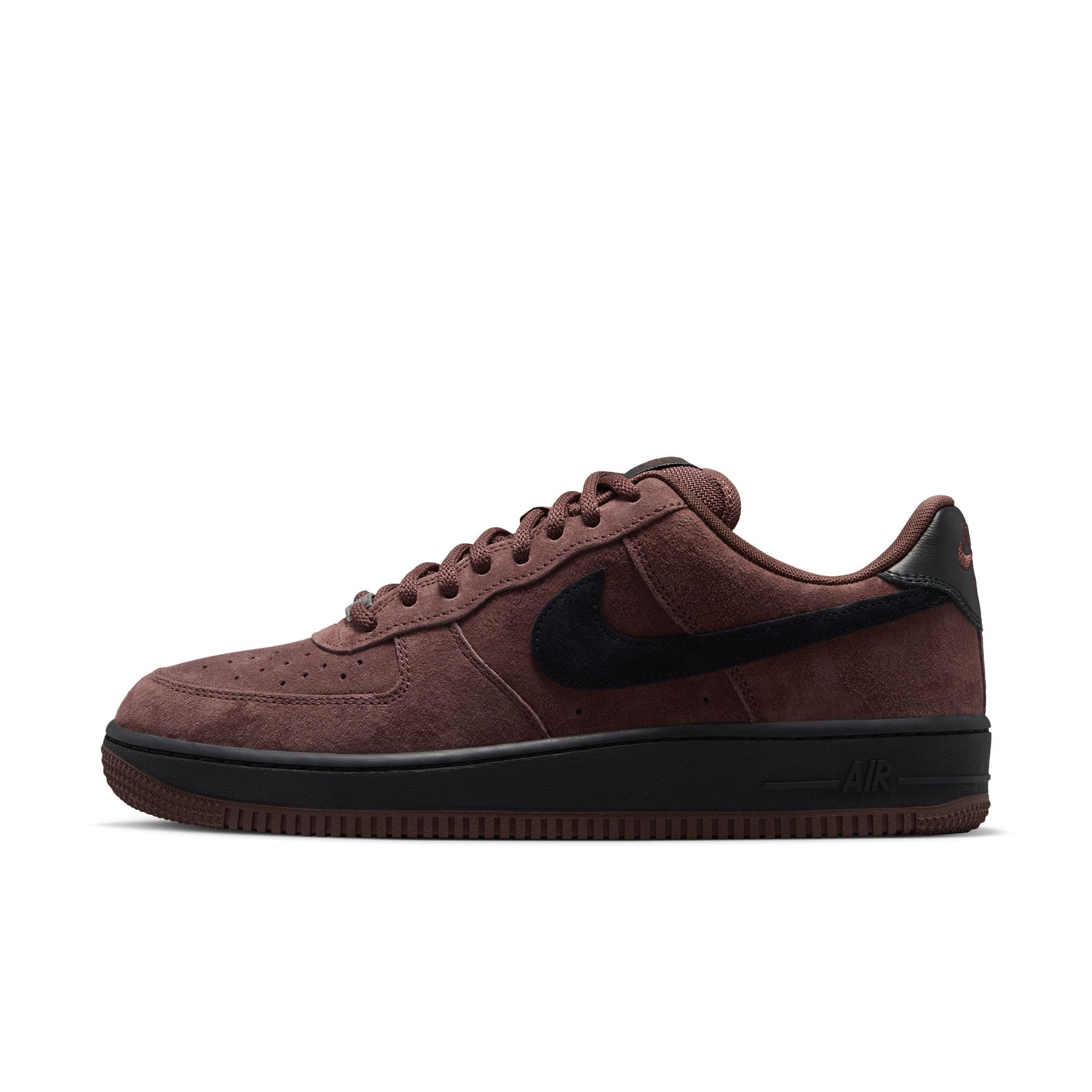 ZAPA NIKE SB AIR FORCE 1 HM8517-201