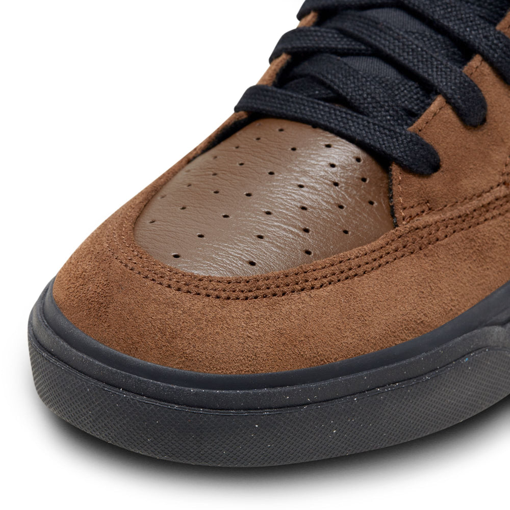 ZAPA NIKE SB LEO BAKER 200