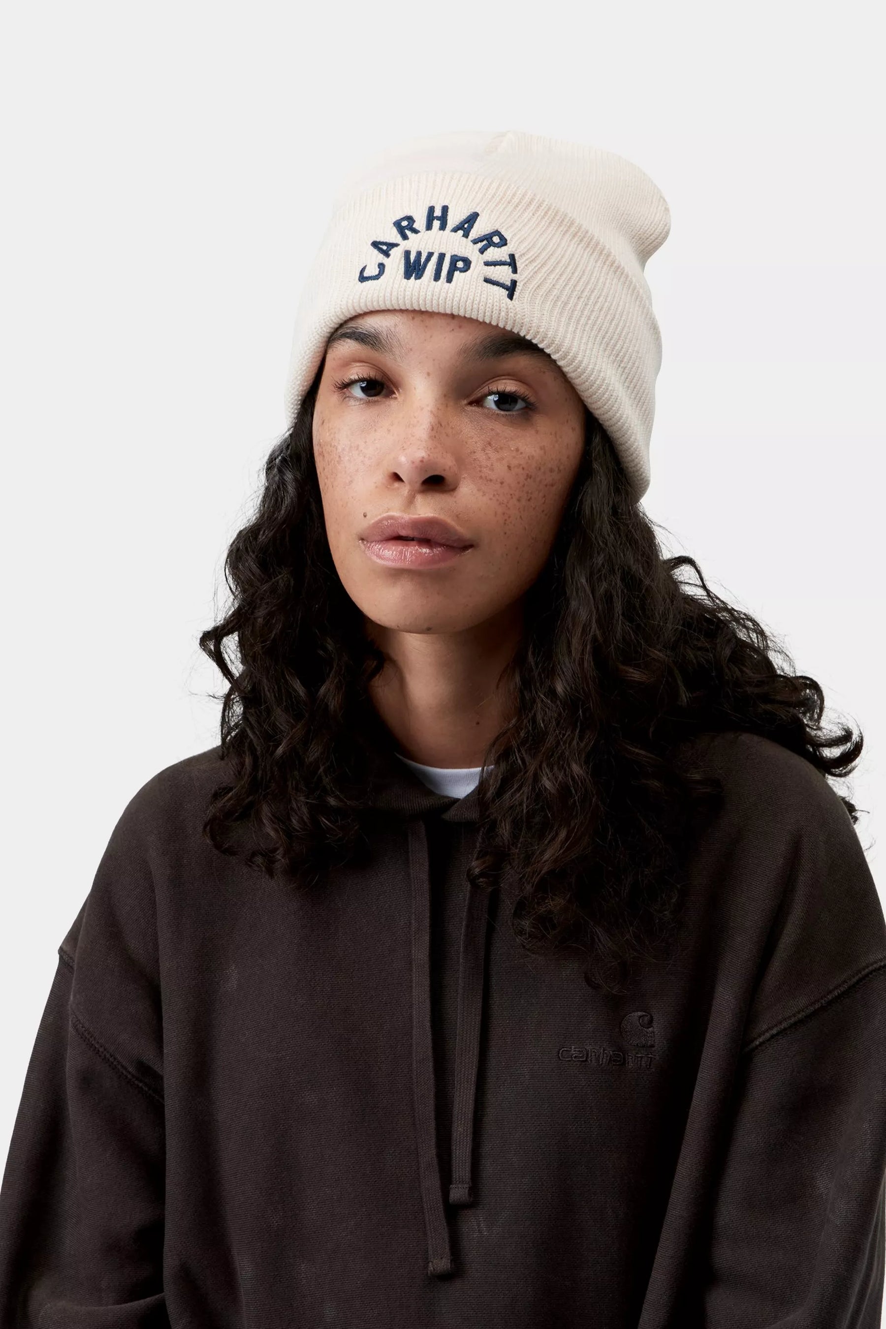 GORRO CARHARTT WIP ARCH SCRIPT NATURAL