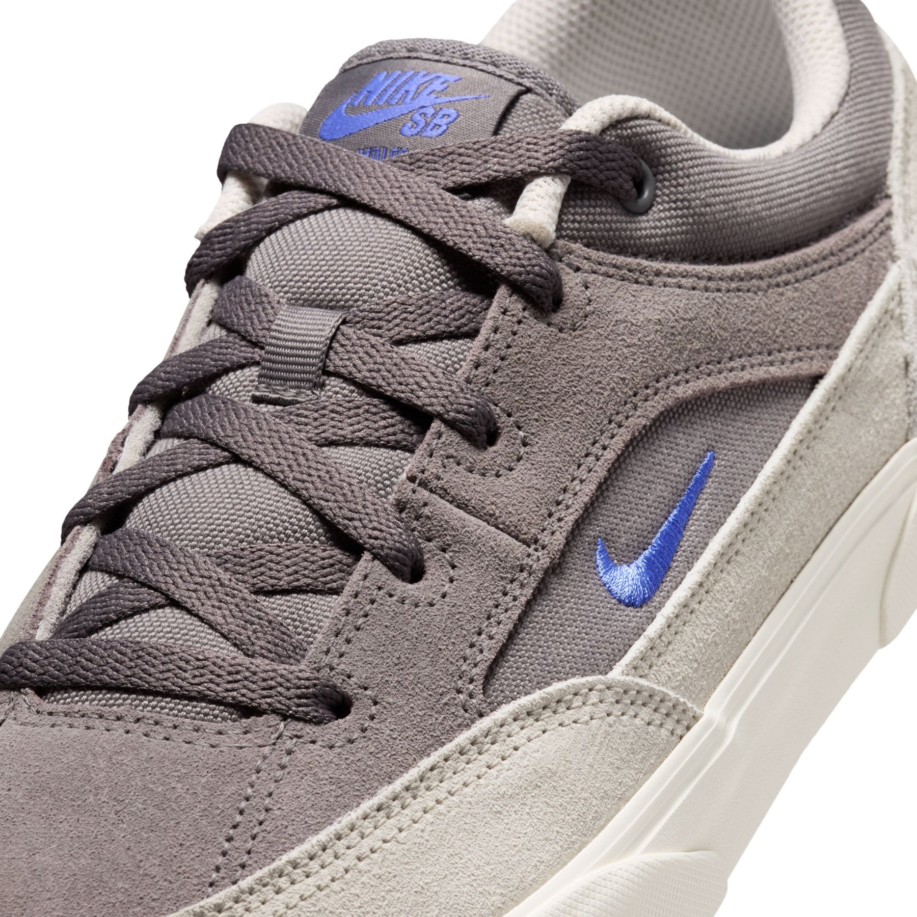 NIKE SB MALOR FV6065-011