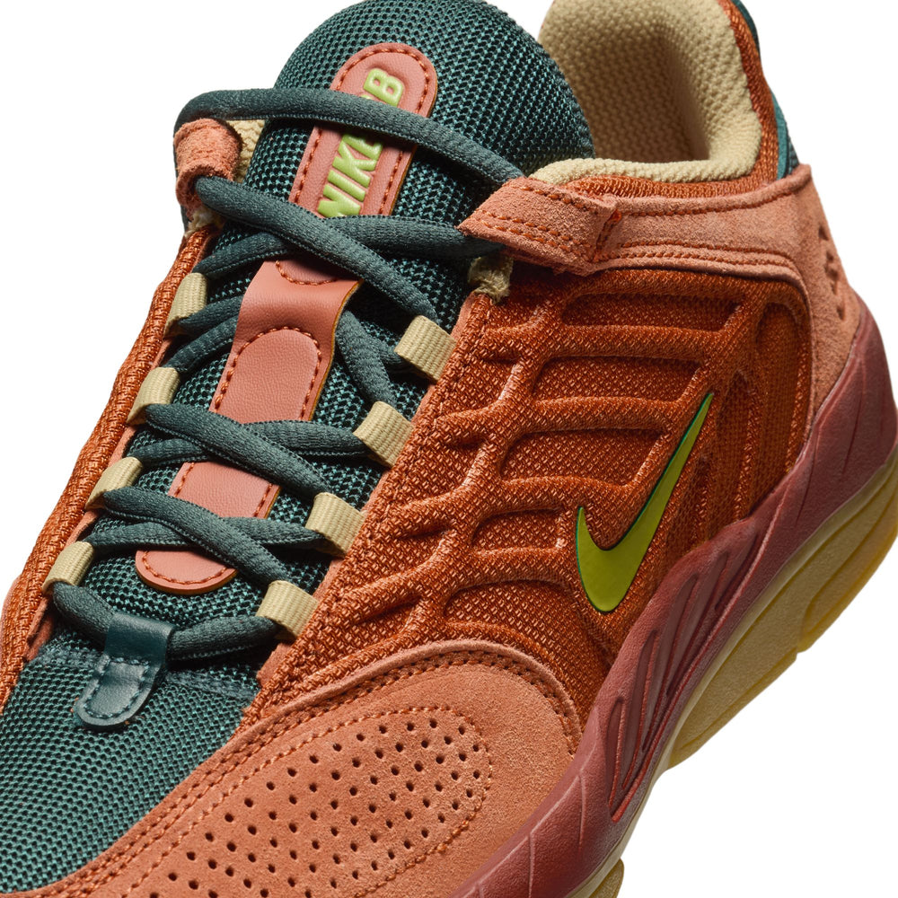 ZAPA NIKE SB VERTEBRAE TE 200