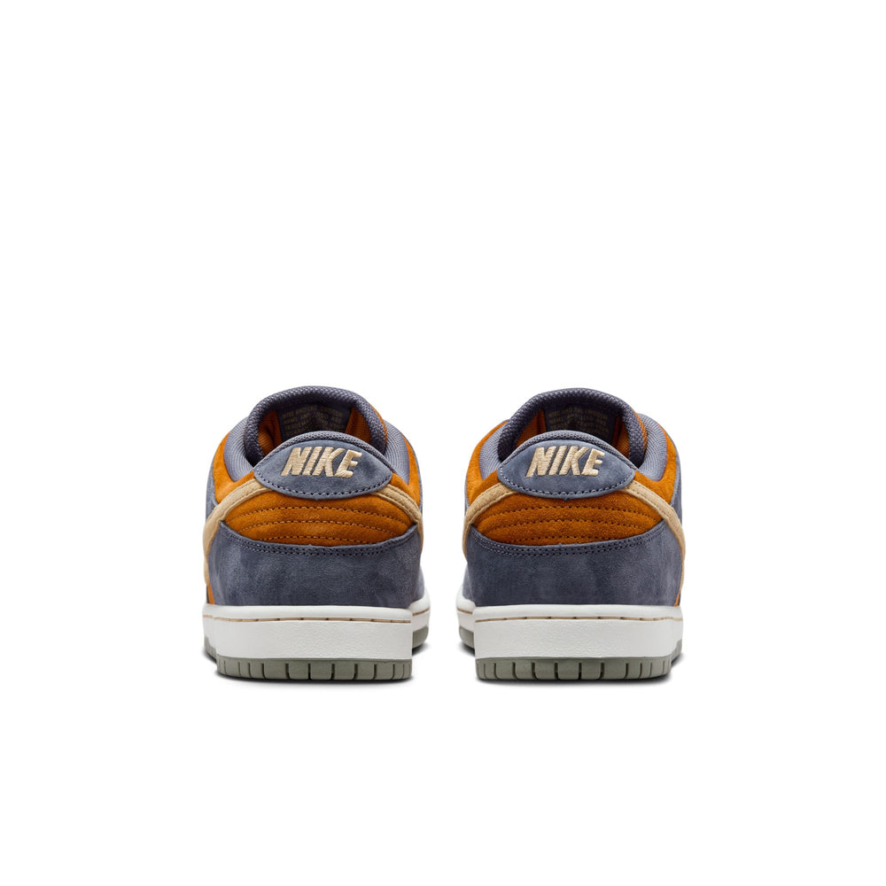 ZAPA NIKE SB DUNK LOW PRO HF3063-002