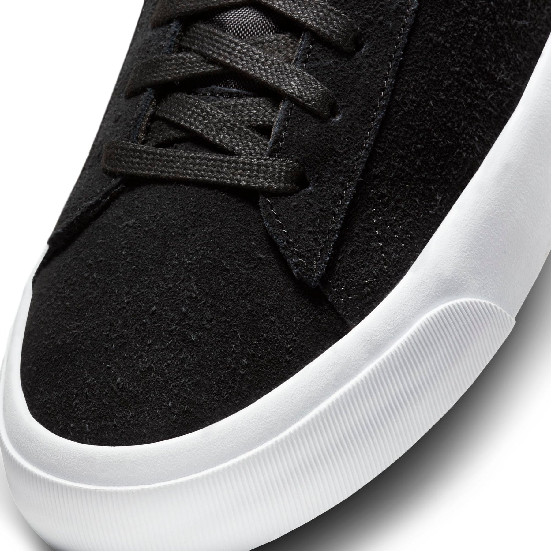 ZAPA NIKE SB BLAZER LOW PRO GT 002
