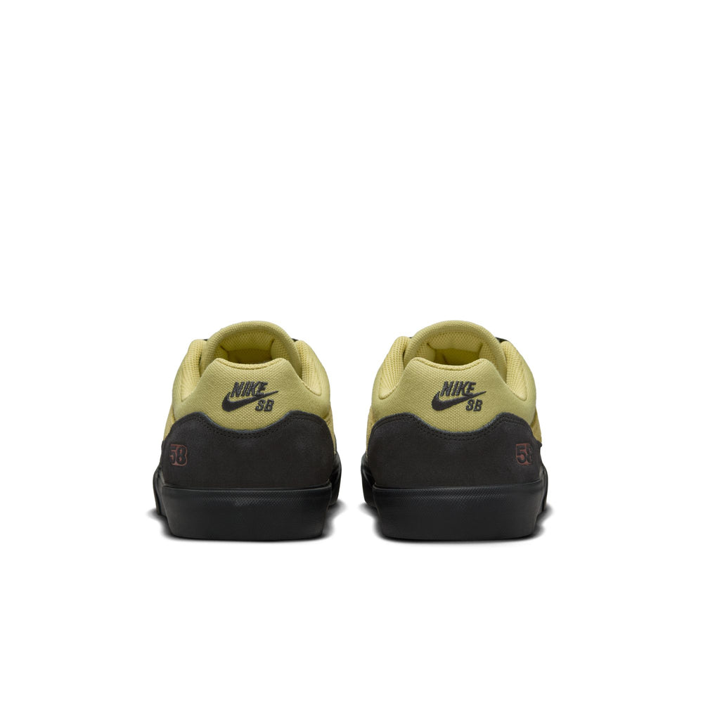 ZAPA NIKE SB MALOR TE HF3066-700