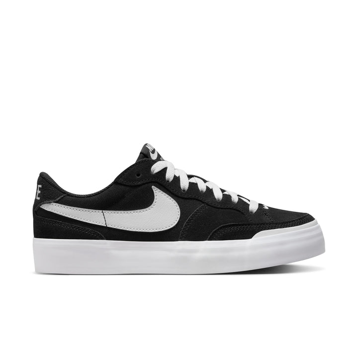 ZAPA NIKE SB POGO PLUS 001