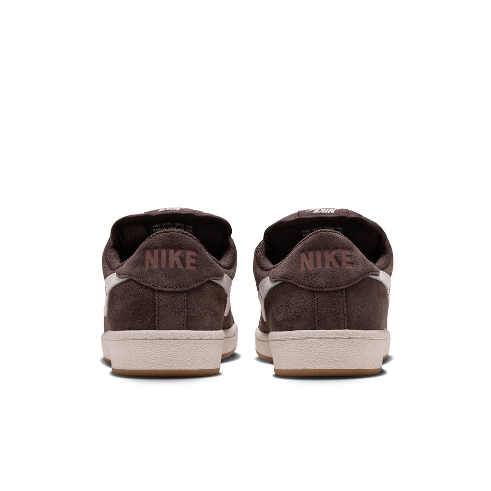ZAPA NIKE SB TENNIS CLASSIC XL 200