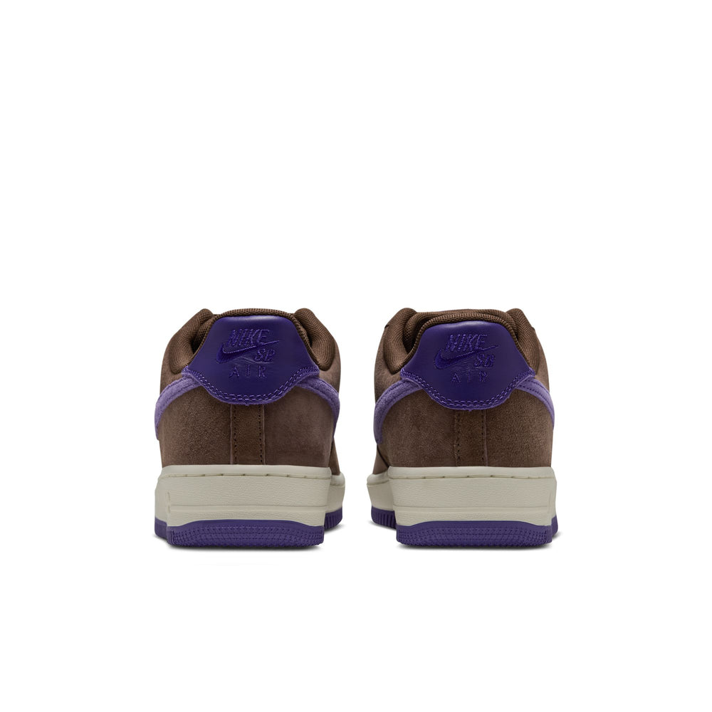 ZAPA NIKE SB AIR FORCE 1 SE IV5289-200