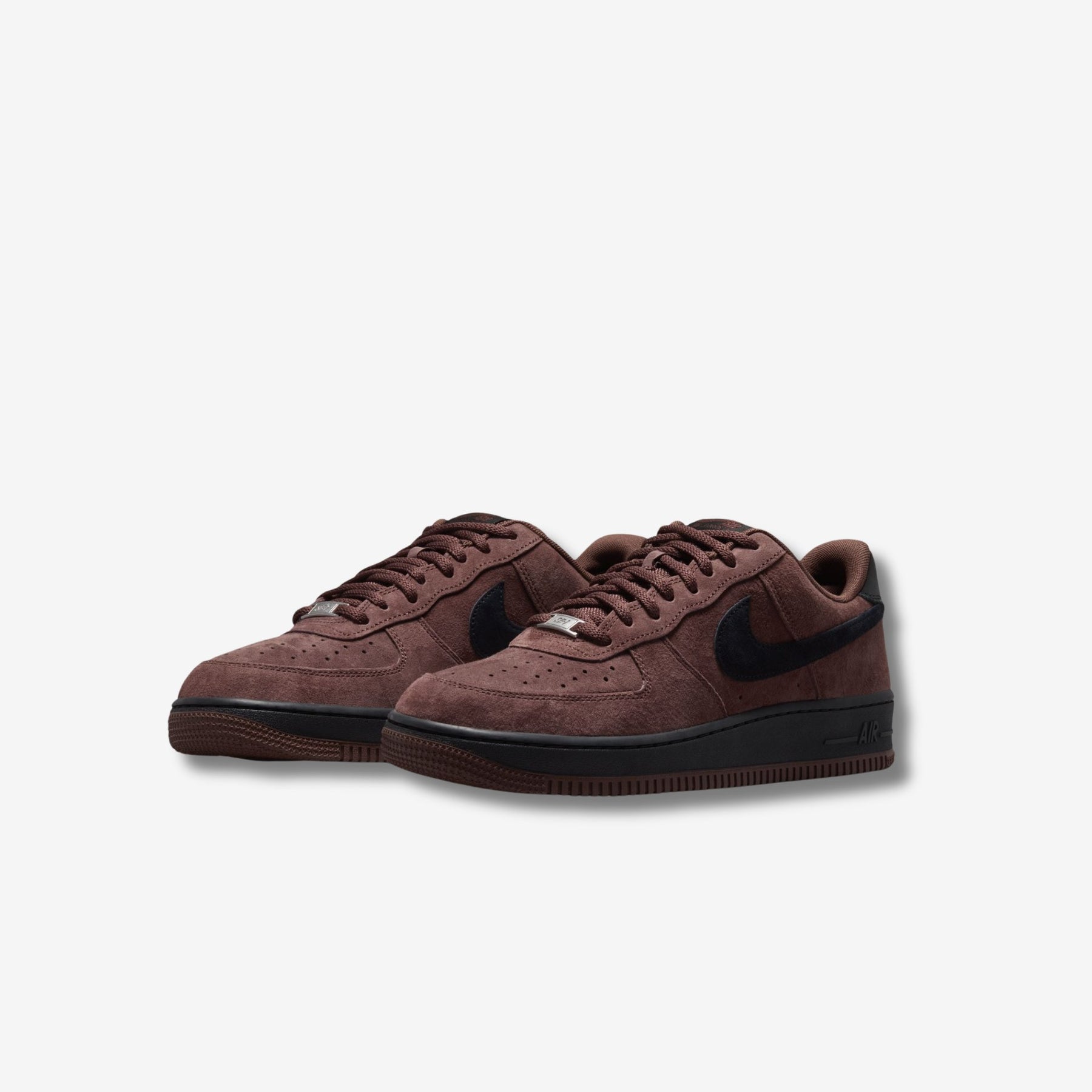 ZAPA NIKE SB AIR FORCE 1 HM8517-201