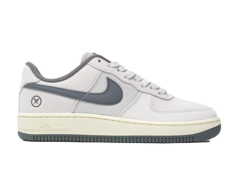 ZAPA NIKE SB AIR FORCE 1 YUTO IO8439-100