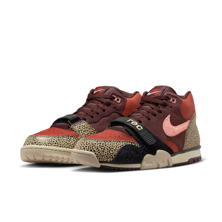 ZAPA NIKE SB AIR TRAINER 1 QS HF0501-200