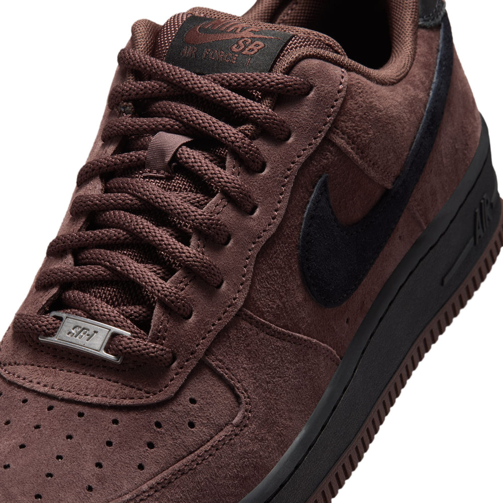 ZAPA NIKE SB AIR FORCE 1 HM8517-201