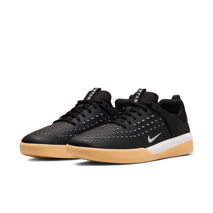 ZAPA NIKE SB NYJAH 3 001