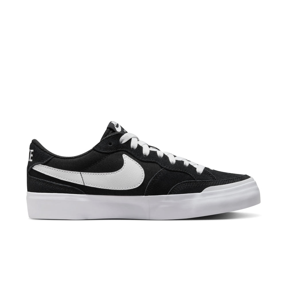 ZAPA NIKE SB POGO PLUS 001