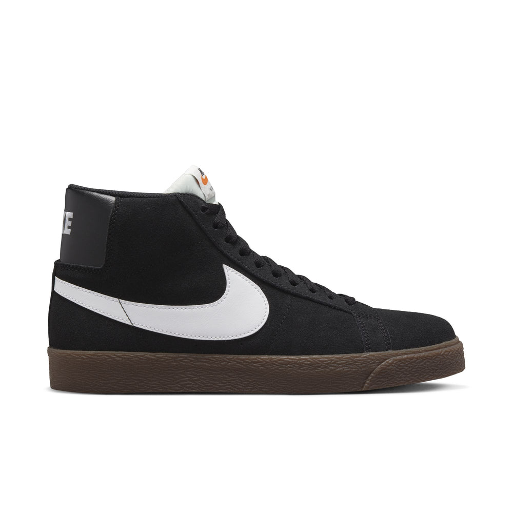 ZAPA NIKE SB BLAZER MID 010