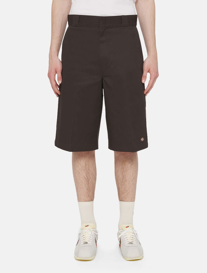 SHORT DICKIES 13IN POCKET DARK BROWN