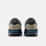 ZAPA NEW BALANCE 933 ASB