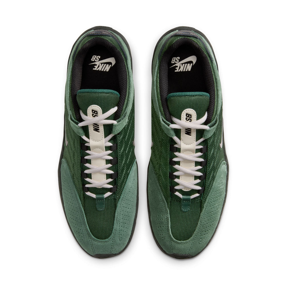 ZAPA NIKE SB VERTEBRAE 300