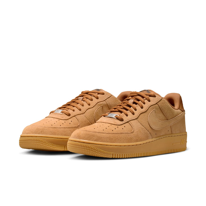 ZAPA NIKE SB AIR FORCE 1 HM8517-200