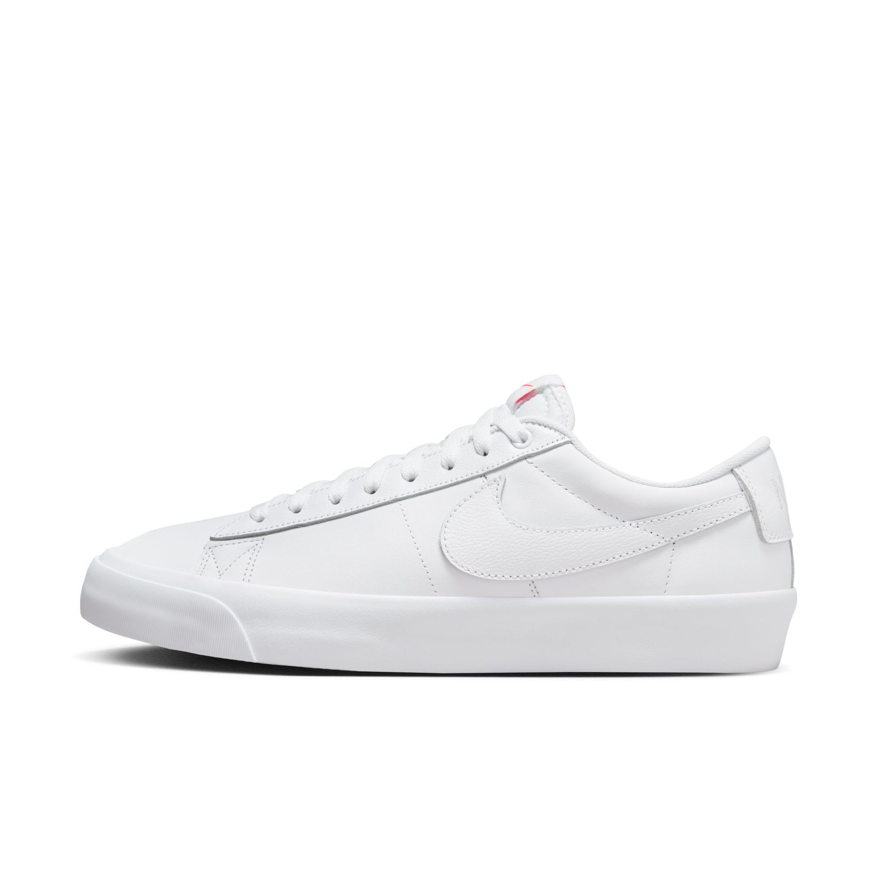 ZAPA NIKE SB BLAZER LOW GT ISO 099-101
