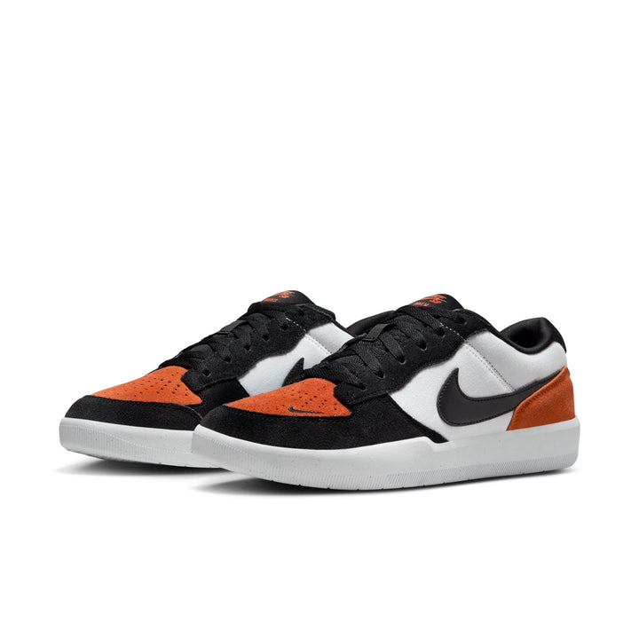 ZAPA NIKE SB FORCE 58 DV5477-100