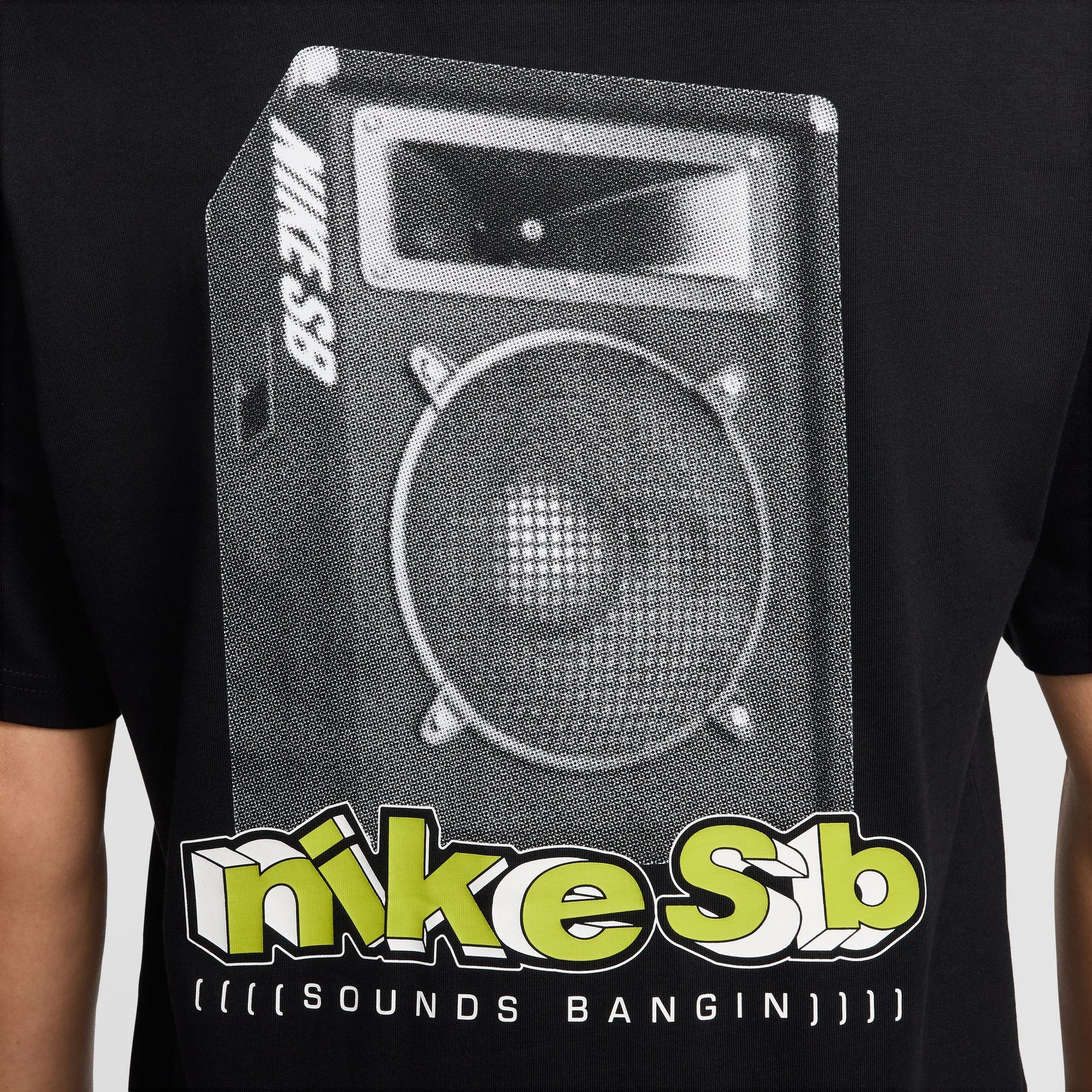 CTA NIKE SB SOUNDS BANGIN 010
