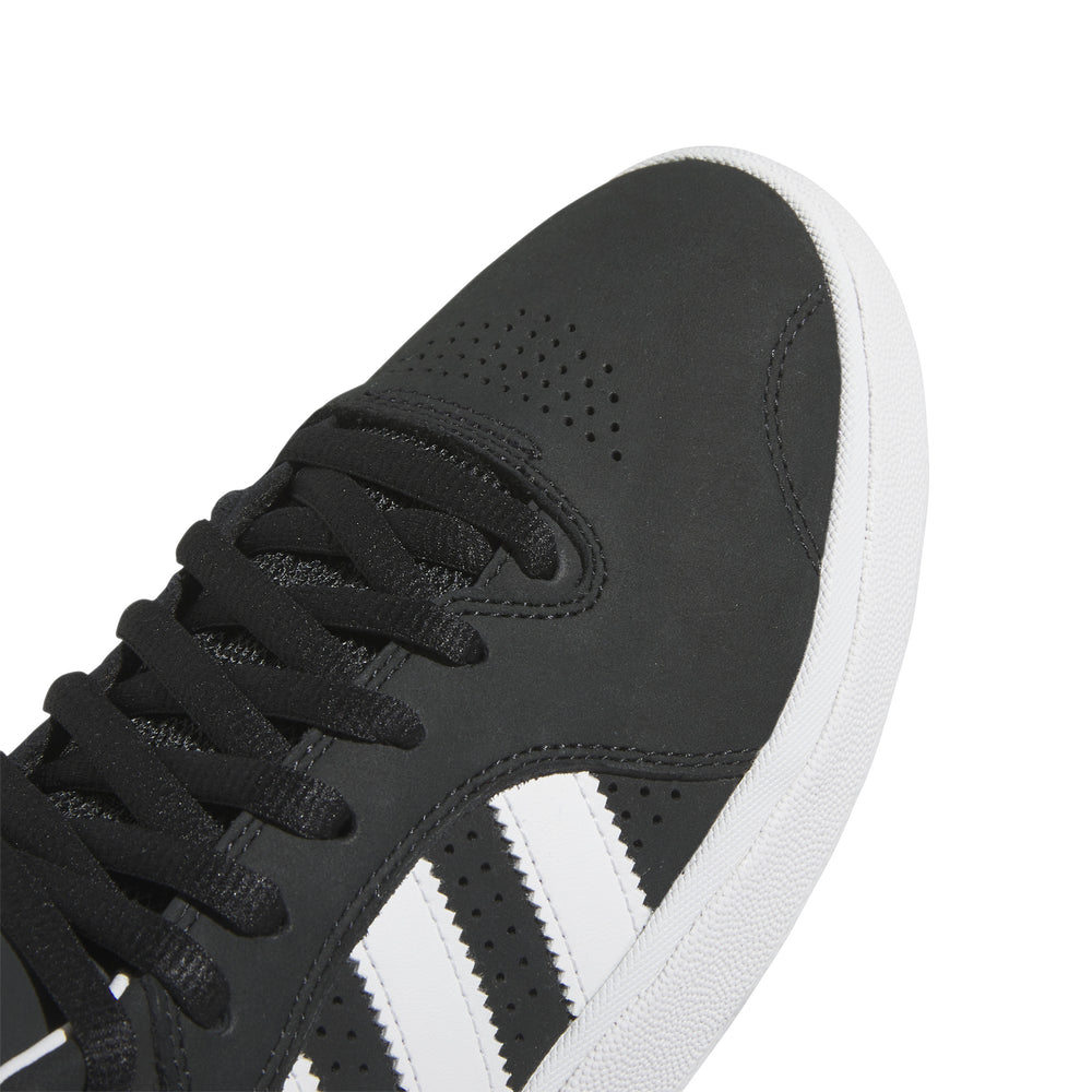 ZAPA ADIDAS TYSHAWN LOW HQ2011