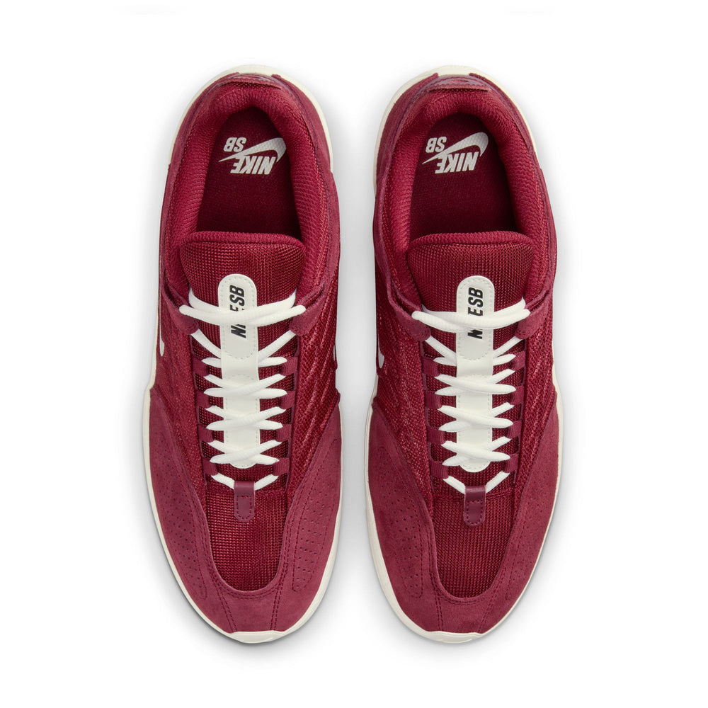 ZAPA NIKE SB VERTEBRAE 600
