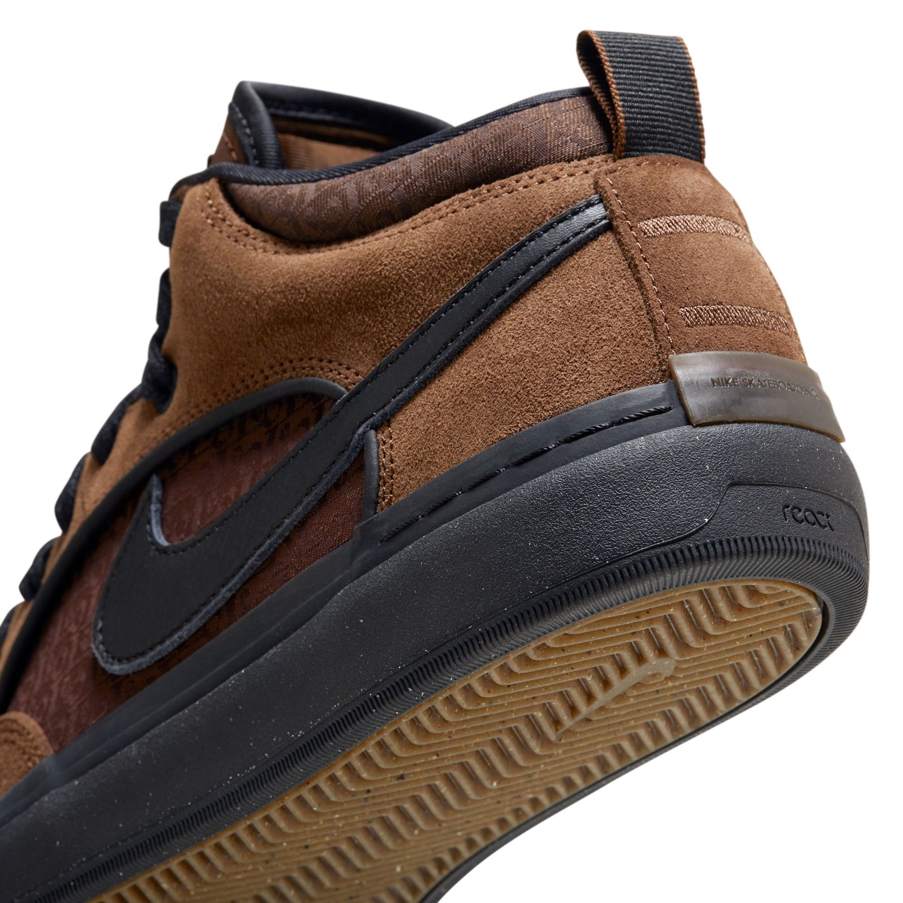 ZAPA NIKE SB LEO BAKER 200