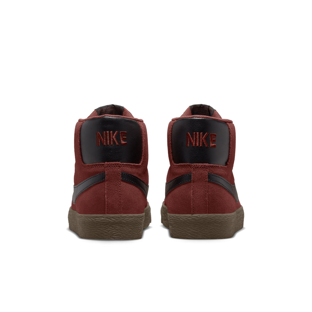 ZAPA NIKE SB BLAZER MID 204