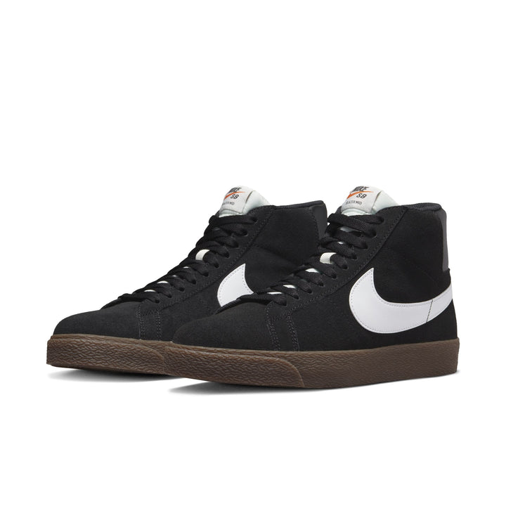 ZAPA NIKE SB BLAZER MID 010