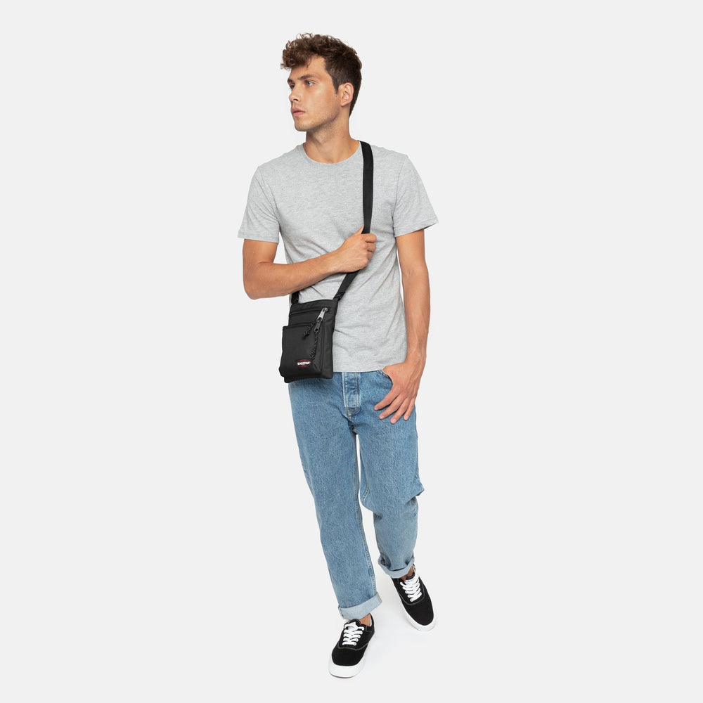 BOLSO EASTPAK RUSHER BLACK