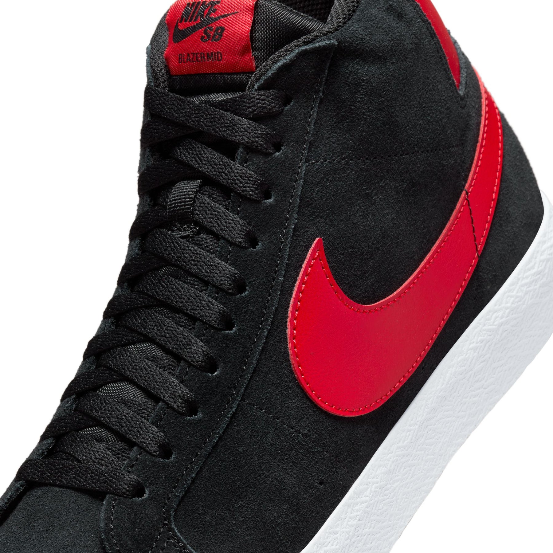 ZAPA NIKE SB BLAZER MID 731-002