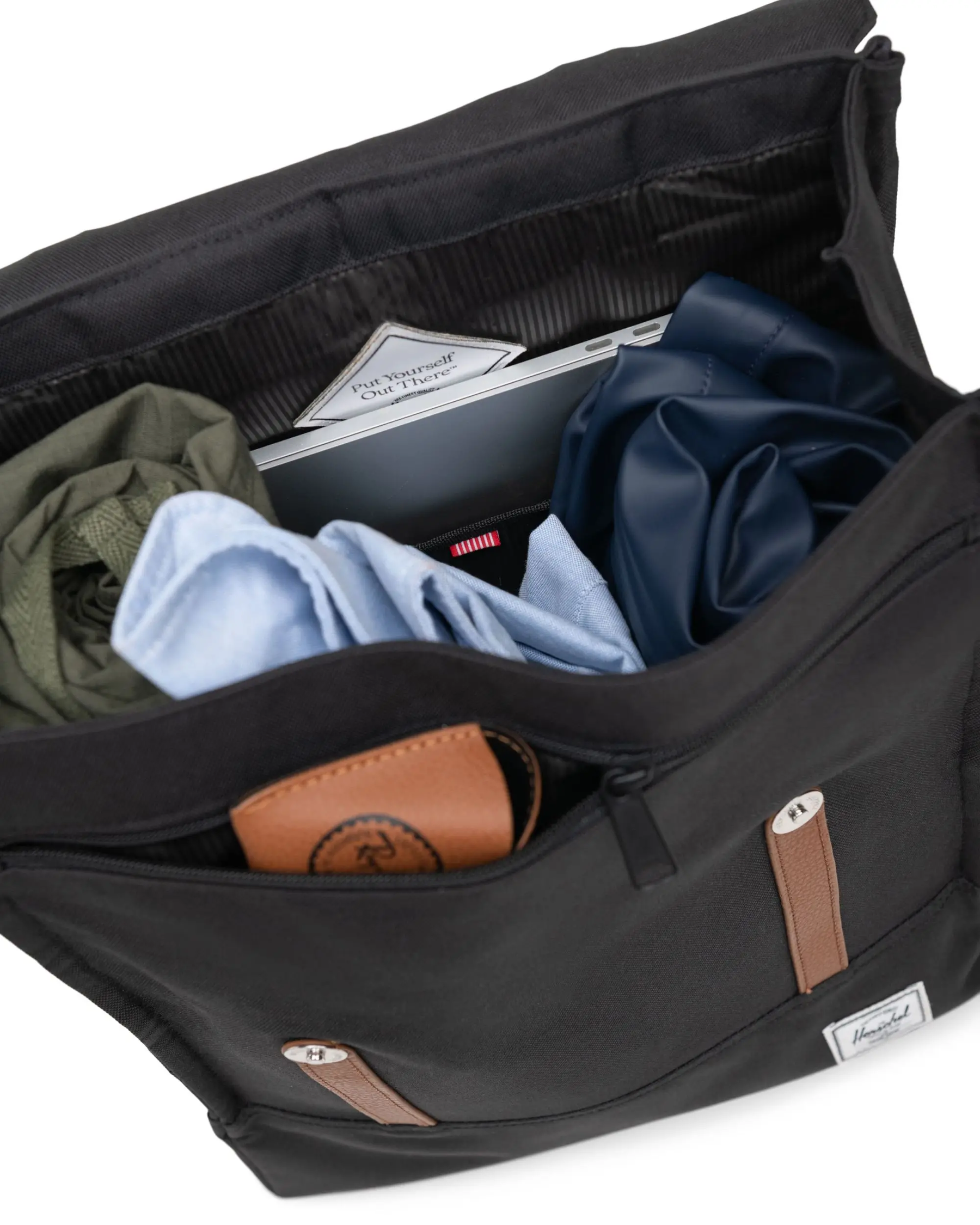 HERSCHEL SURVEY BLACK BACKPACK