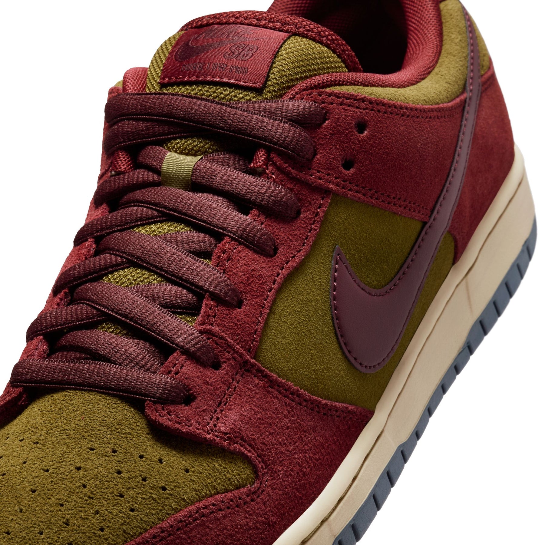 ZAPA NIKE SB DUNK LOW PRO HQ1625-600