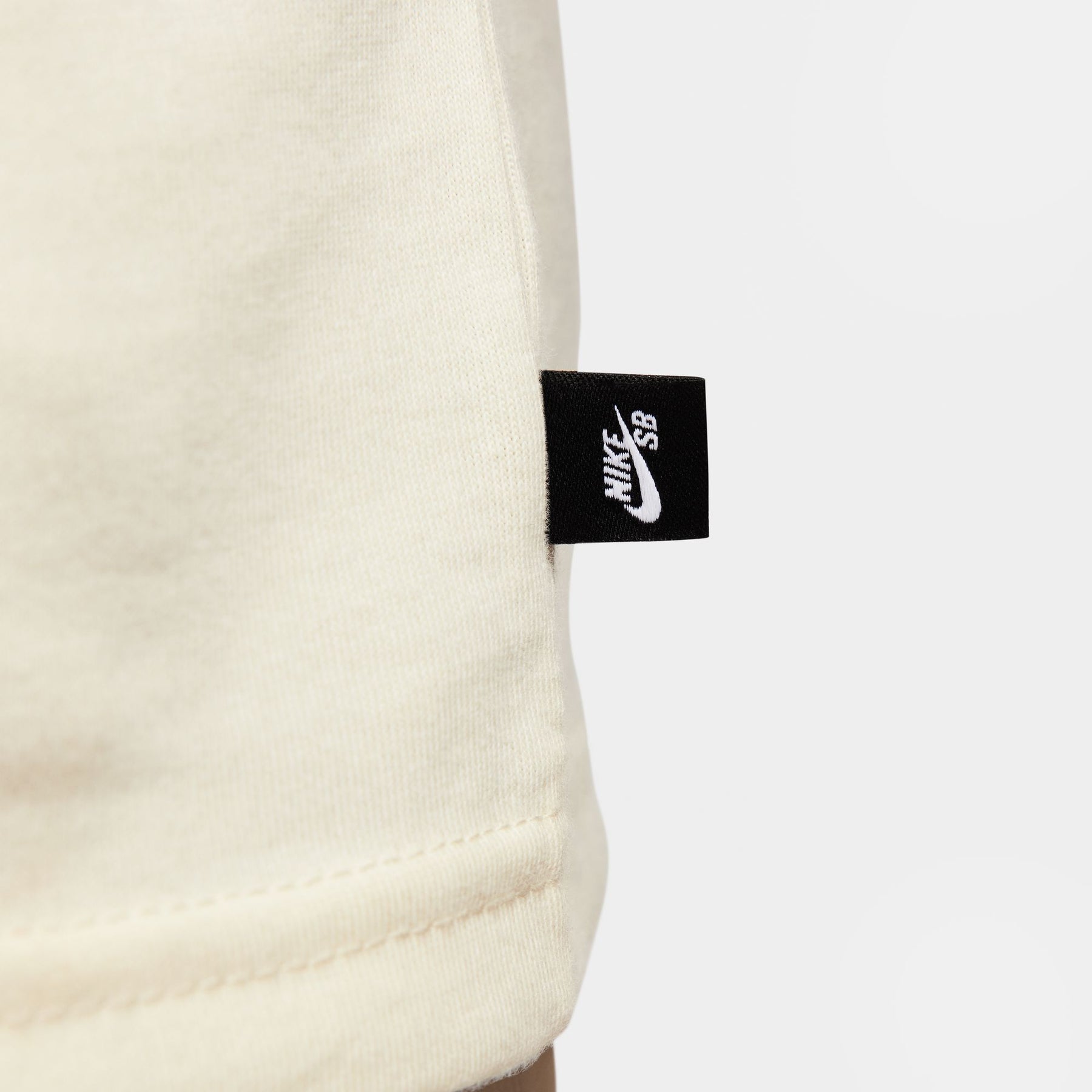 CTA NIKE SB L/S CITY OF LOVE 113