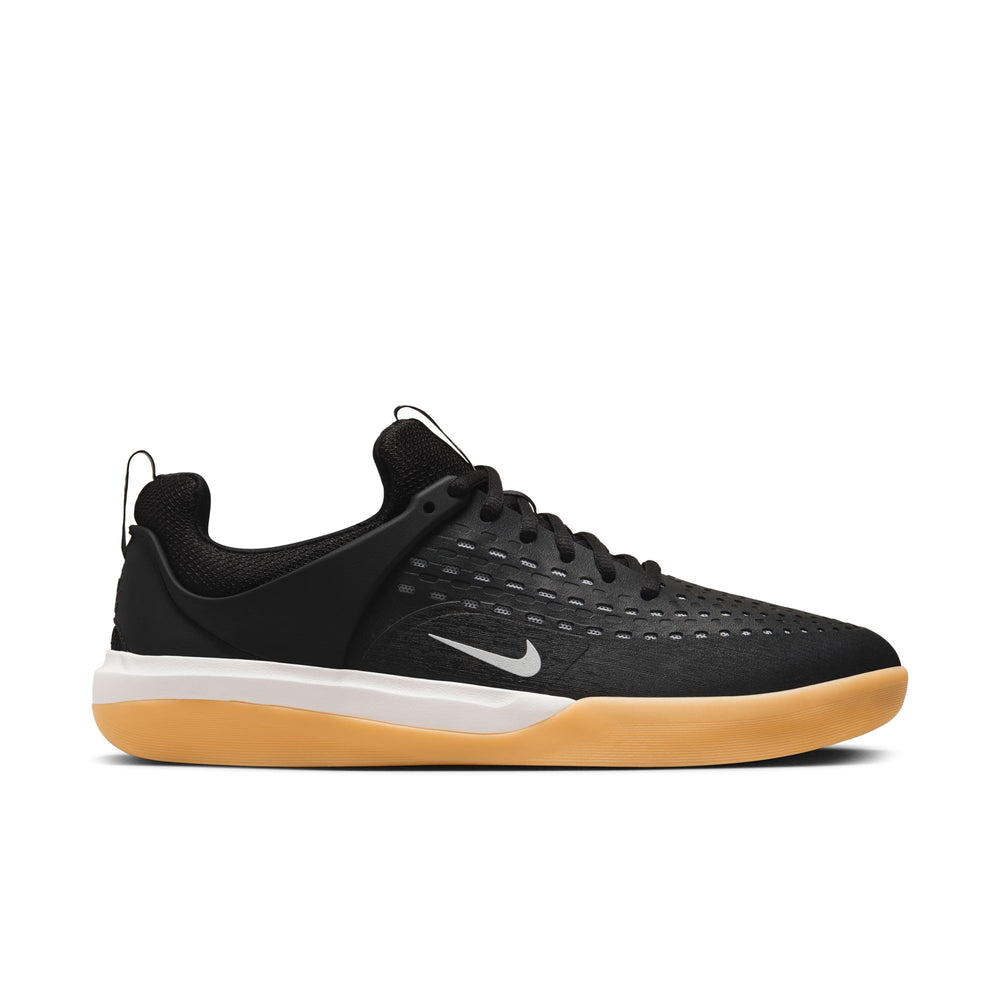 ZAPA NIKE SB NYJAH 3 001