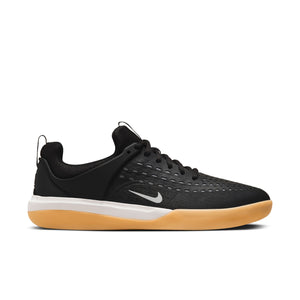 ZAPA NIKE SB NYJAH 3 001