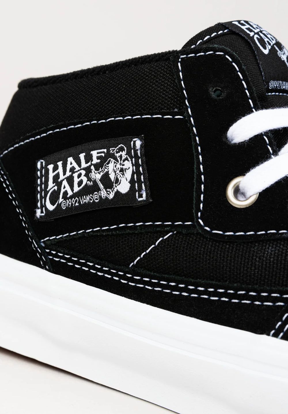 ZAPA VANS SKATE HALF CAB BLACK/WHITE