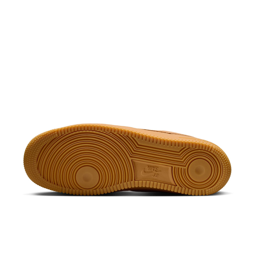 ZAPA NIKE SB AIR FORCE 1 HM8517-200